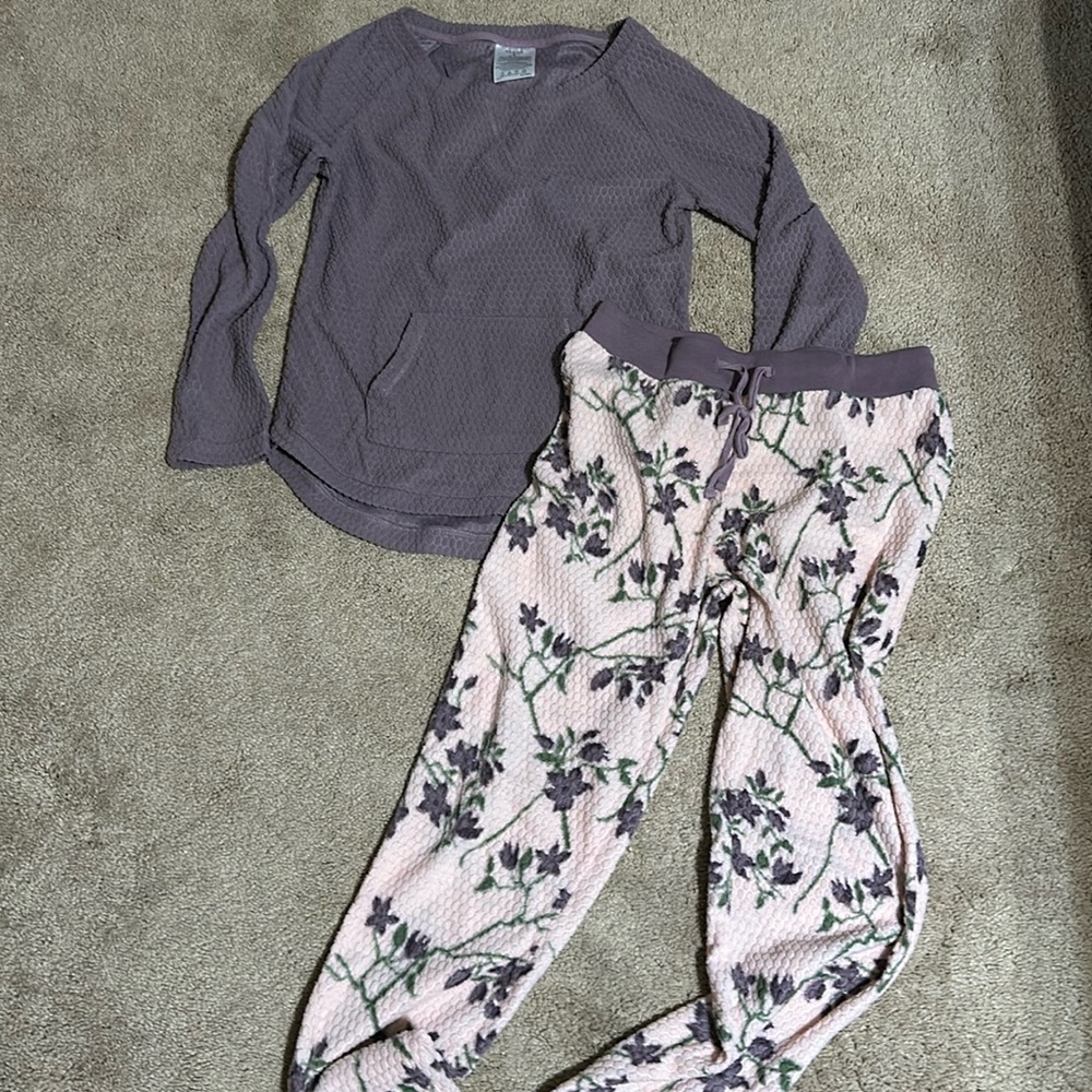 Ladies Serra Two piece Fleece pajama set